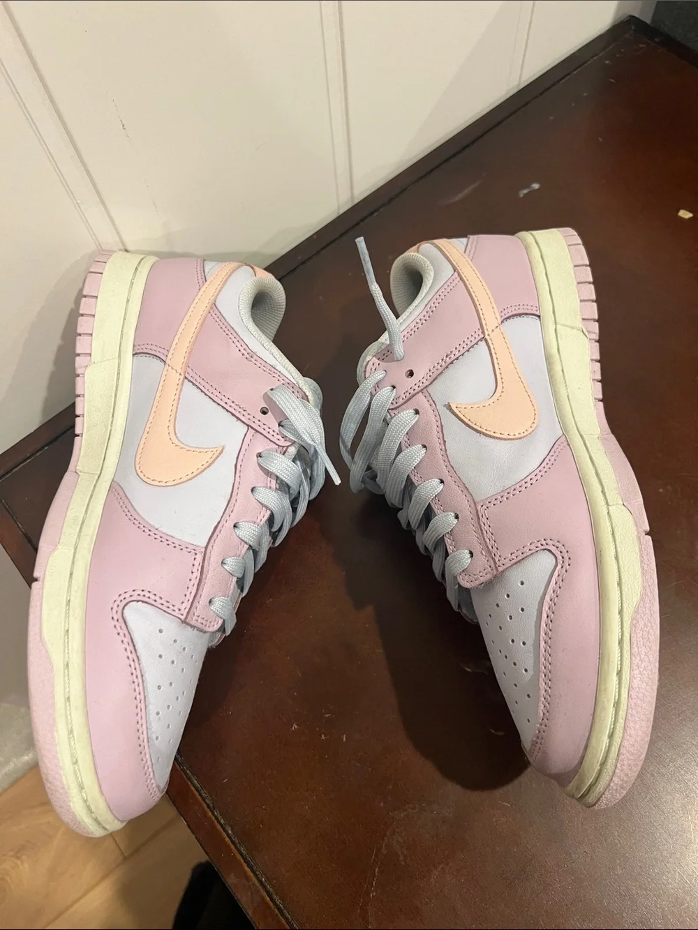 Nike low top
